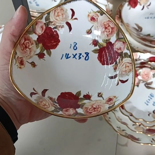新疆西藏拍10个包邮金秋玫瑰手工拍金口径14厘米高3.8厘米三角碗
