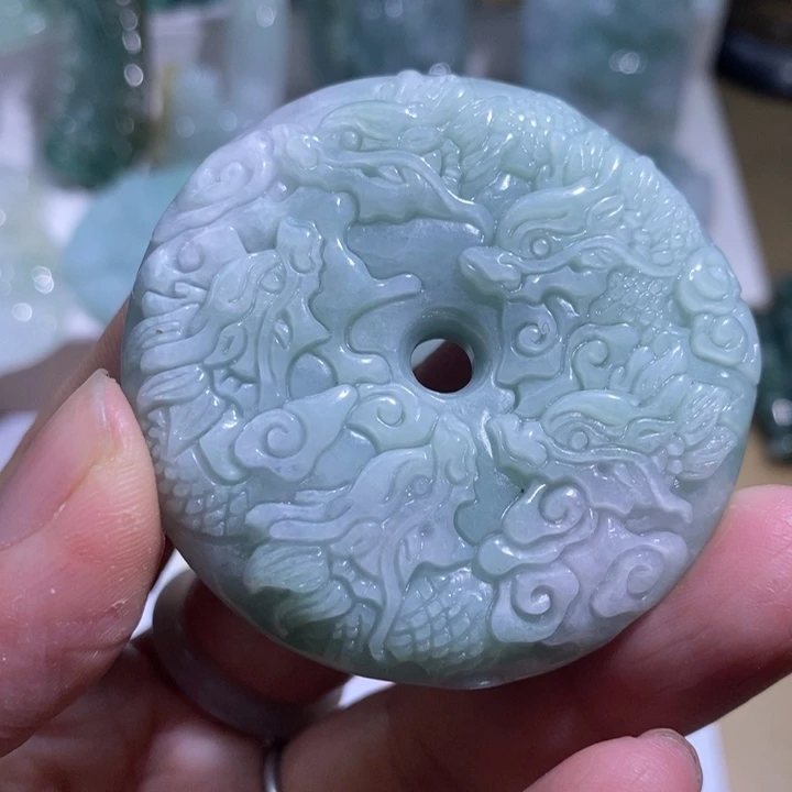【闪购商品】颈饰未镶嵌翡翠九龙