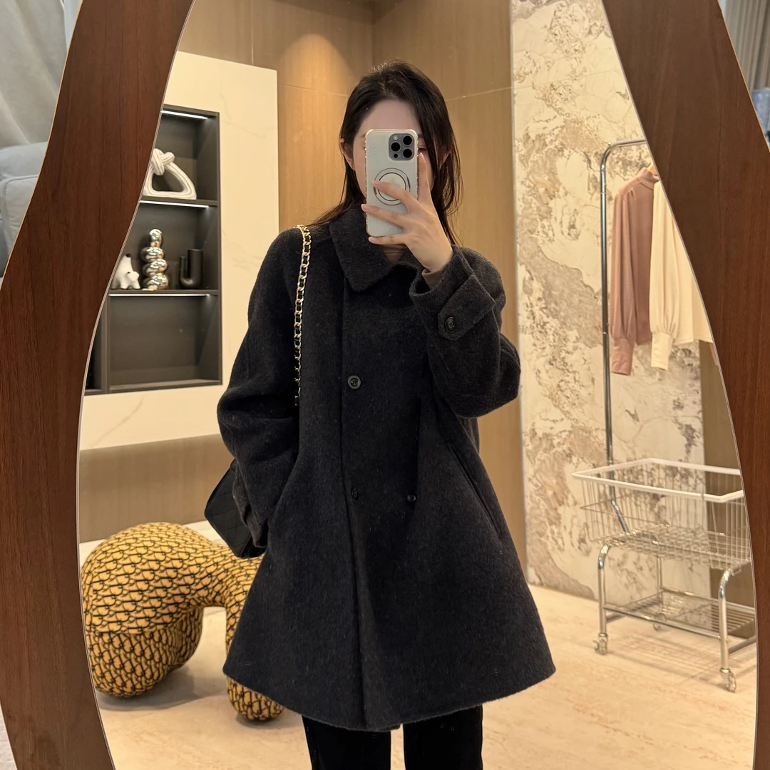 宿慕SUMU 12-10 2025冬款一手长时尚双排四粒扣小翻领大衣C53086