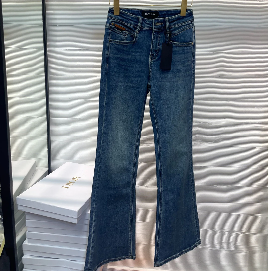 12379#南油百搭微喇叭裤