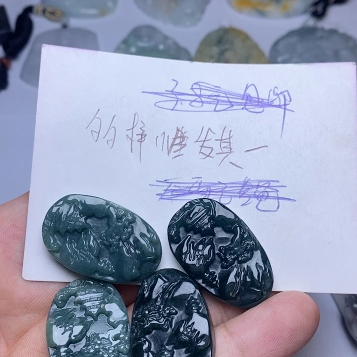 颈饰未镶嵌翡翠翡翠