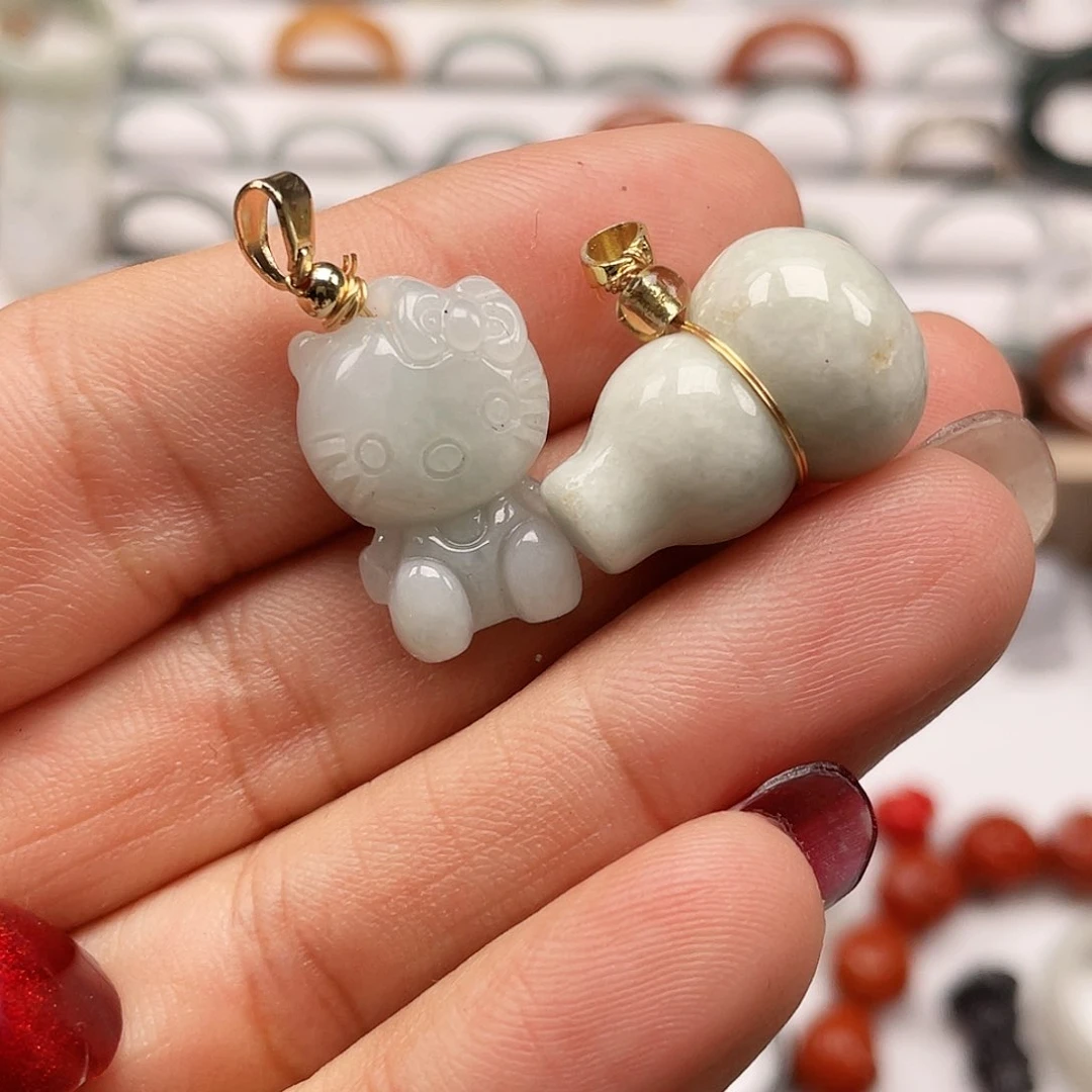 翡翠颈饰未镶嵌翡翠