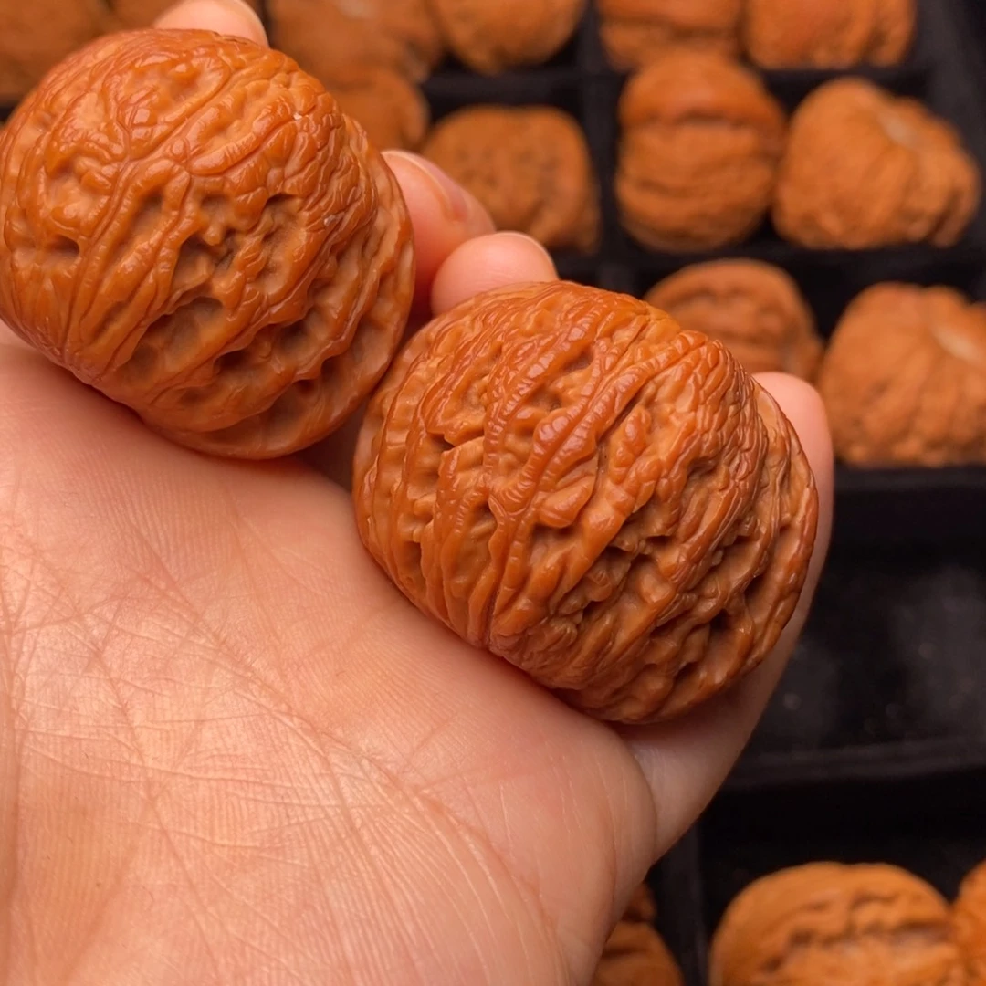 文玩核桃吊坠秦岭野生核桃