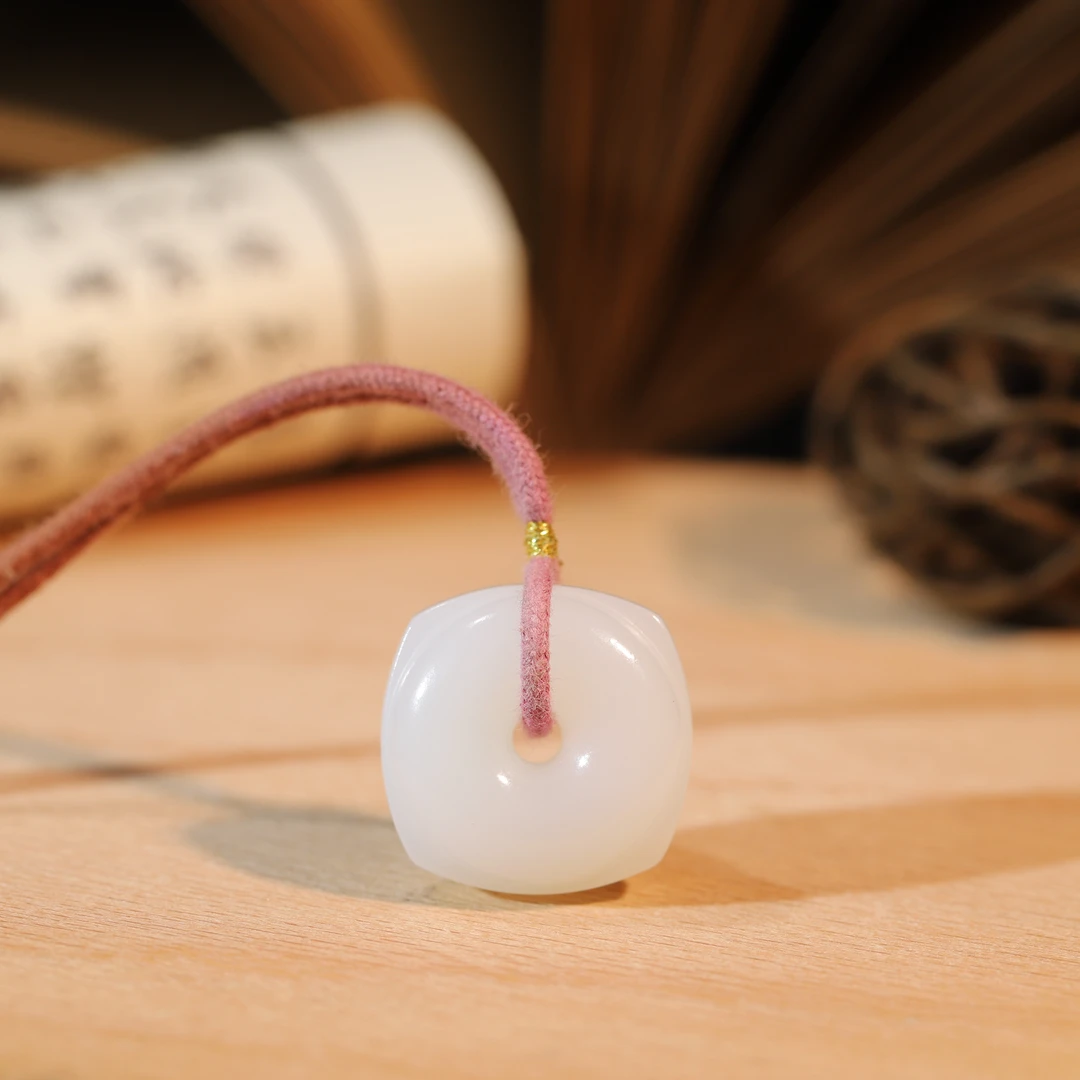 【汪氏精品】和田玉新疆油润方扣 YWZ 61805-G6