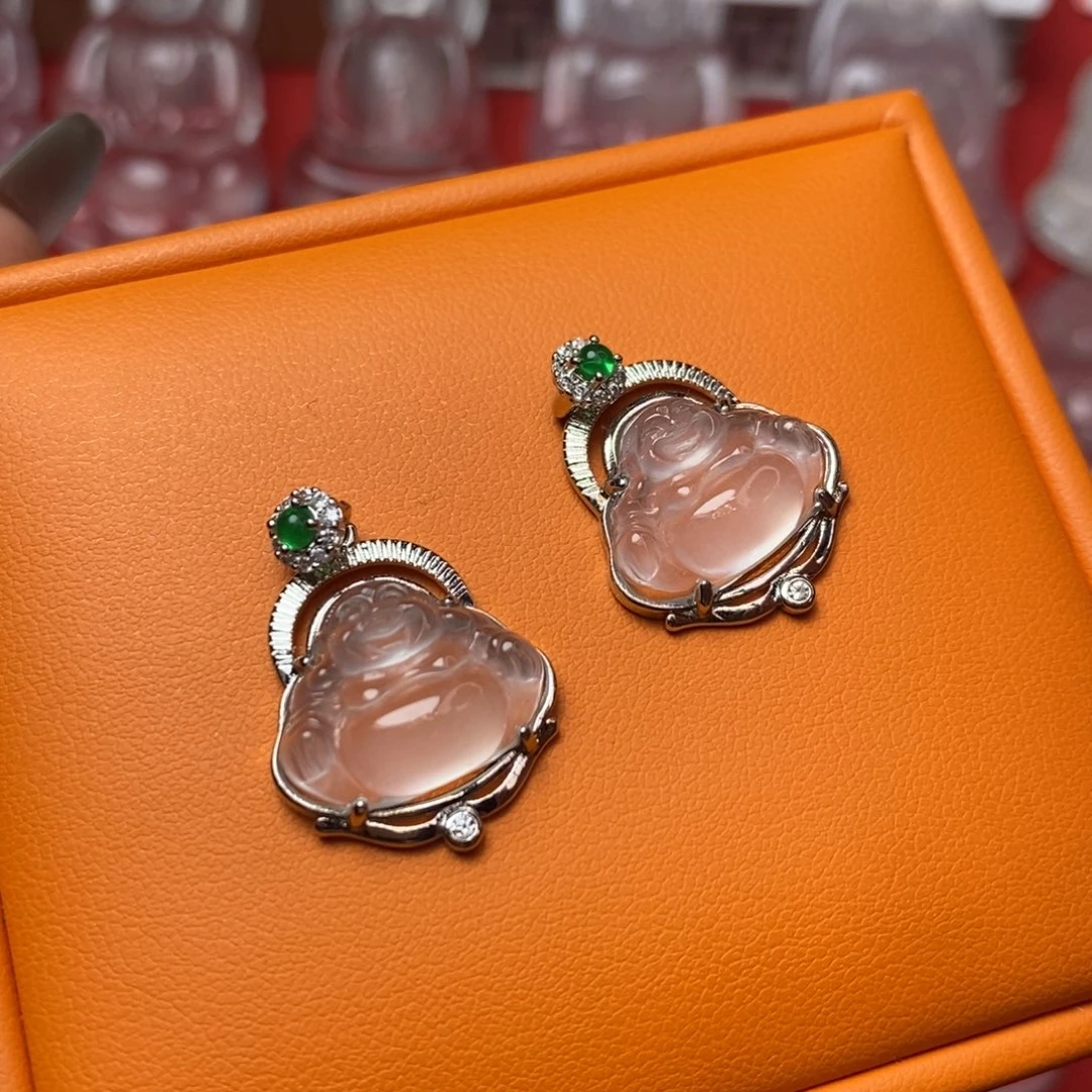 石英质玉合金吊坠