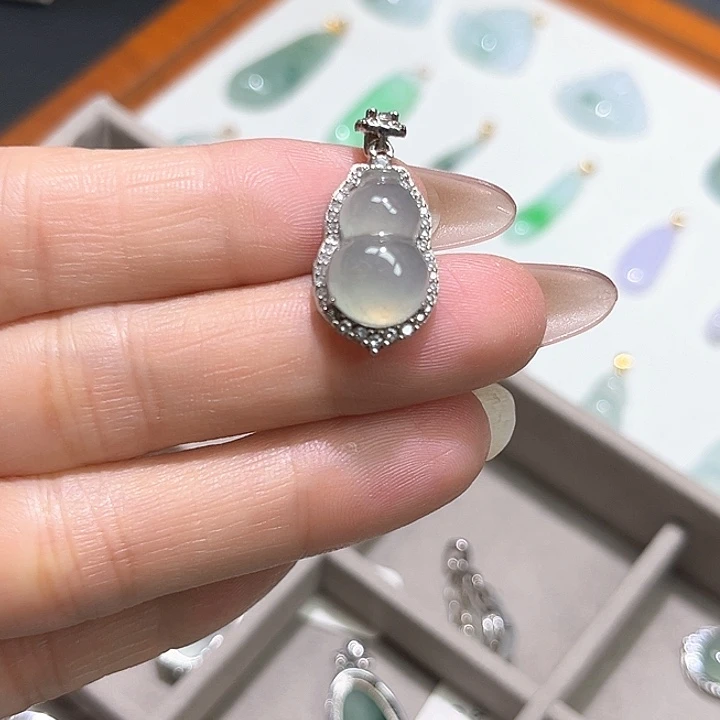 翡翠银S925镶嵌颈饰