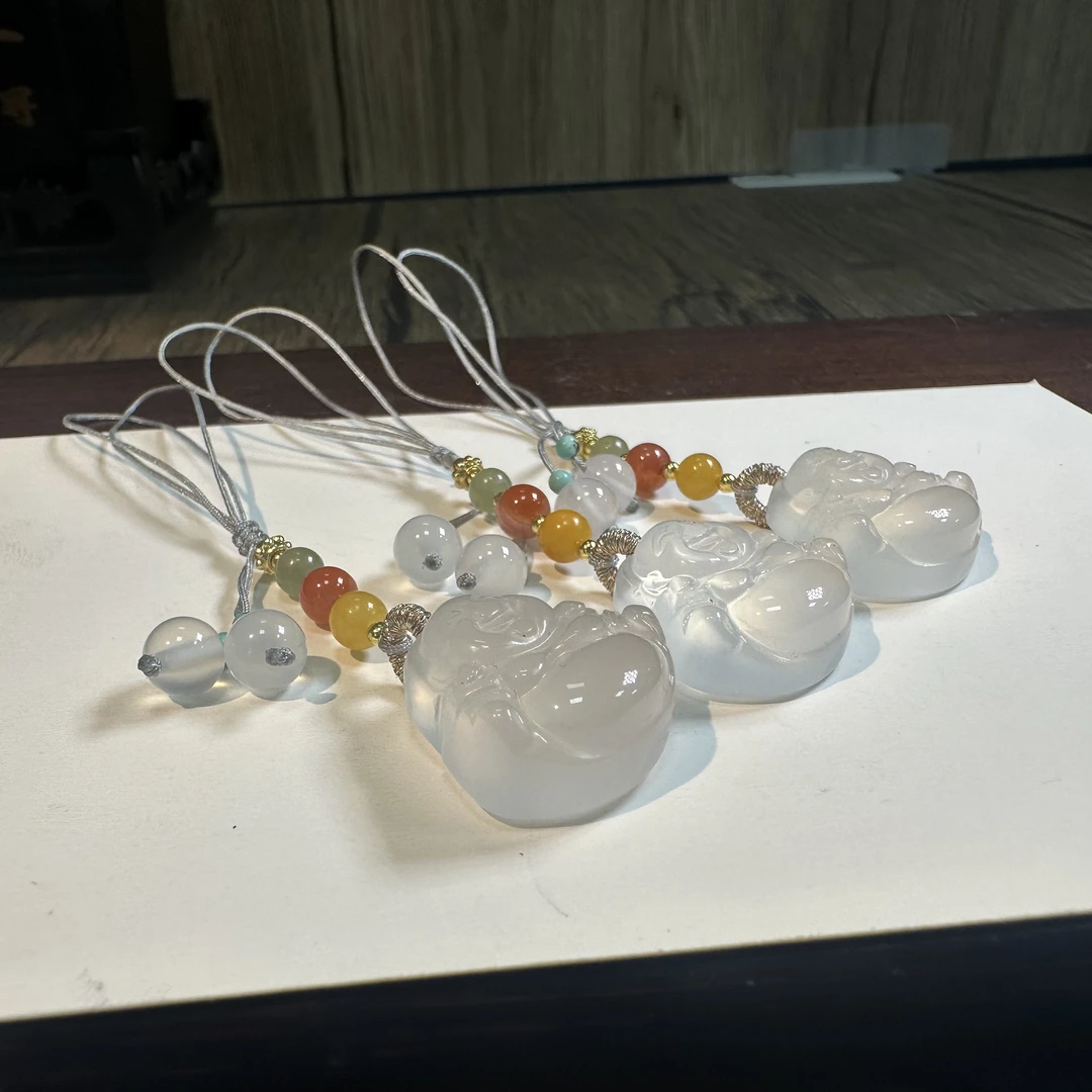 【书记甄选】天然玛瑙笑面佛手机链 多样性发一件 3798AT