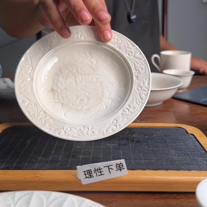 东阳龙窑精品盘子