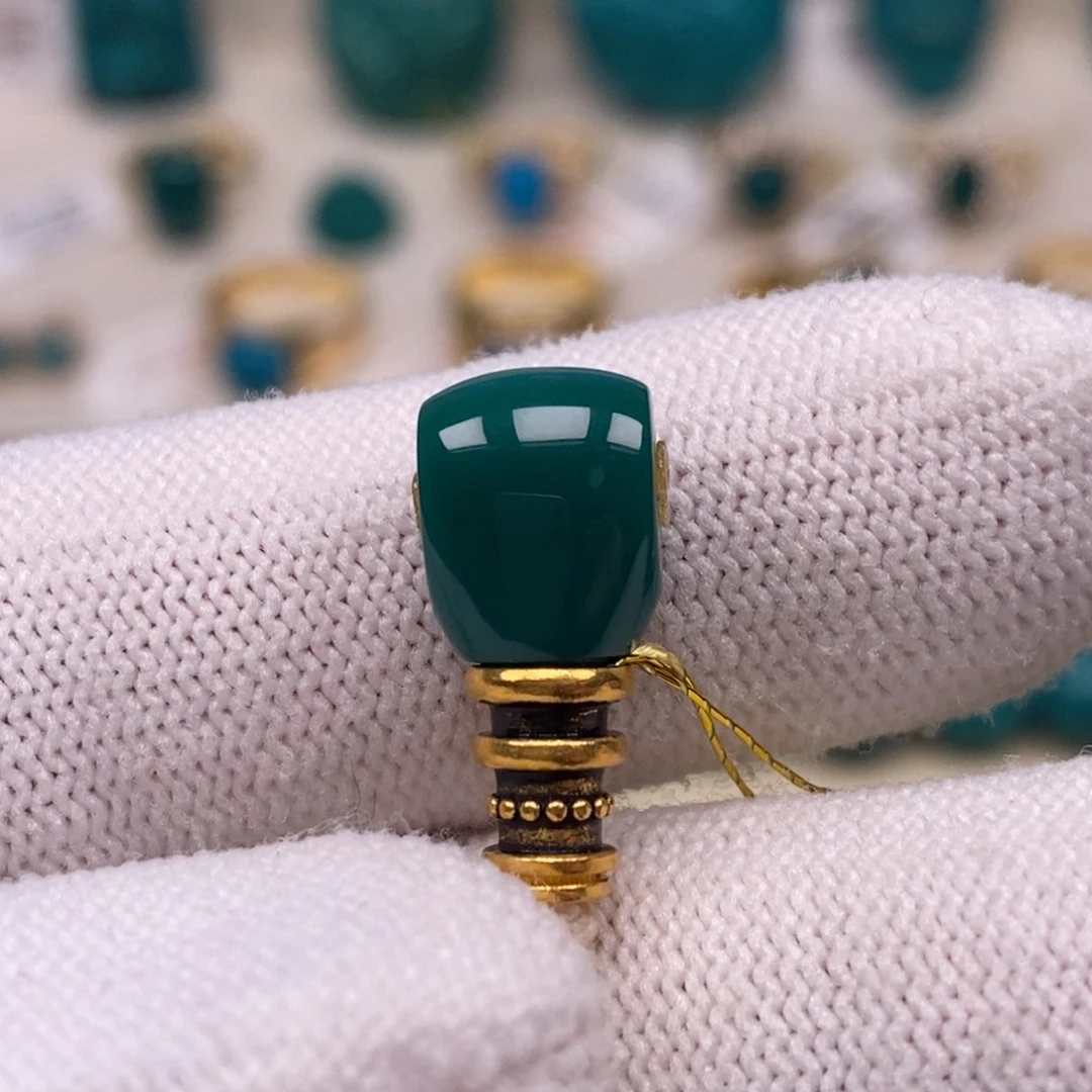 18K金镶嵌绿松石三通Aa1059//8.3mm