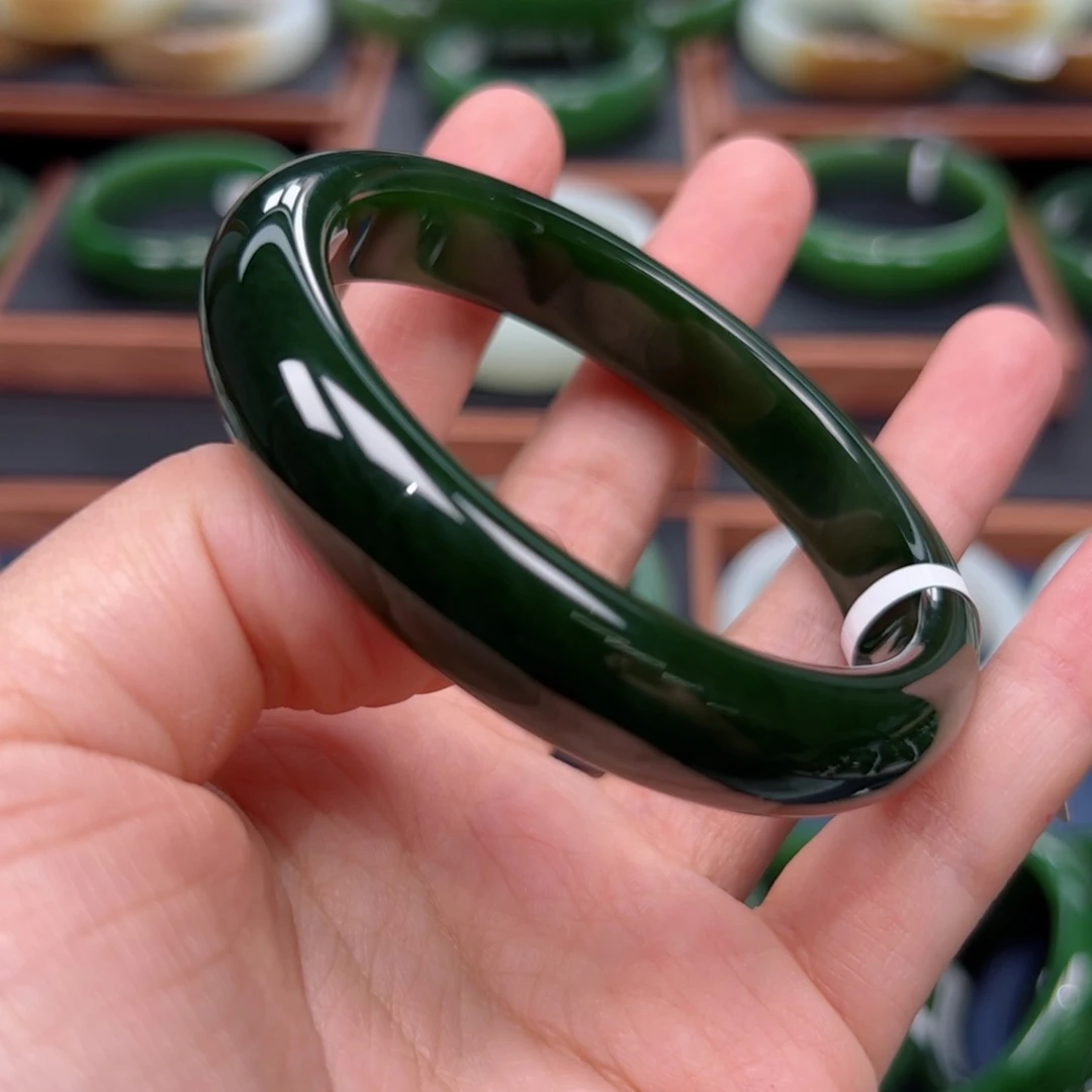 未镶嵌手镯和田玉（碧玉）5960