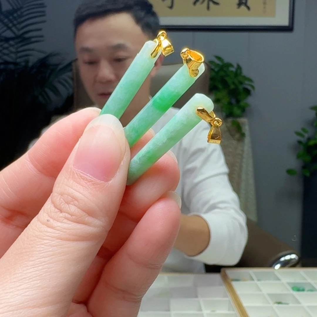 翡翠银S925镶嵌吊坠(不含链)多样性发货其一