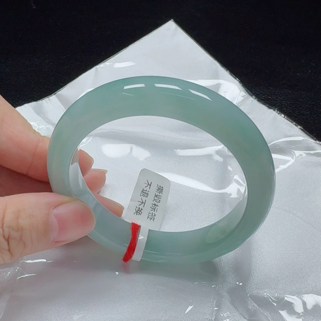 翡翠未镶嵌手镯5756