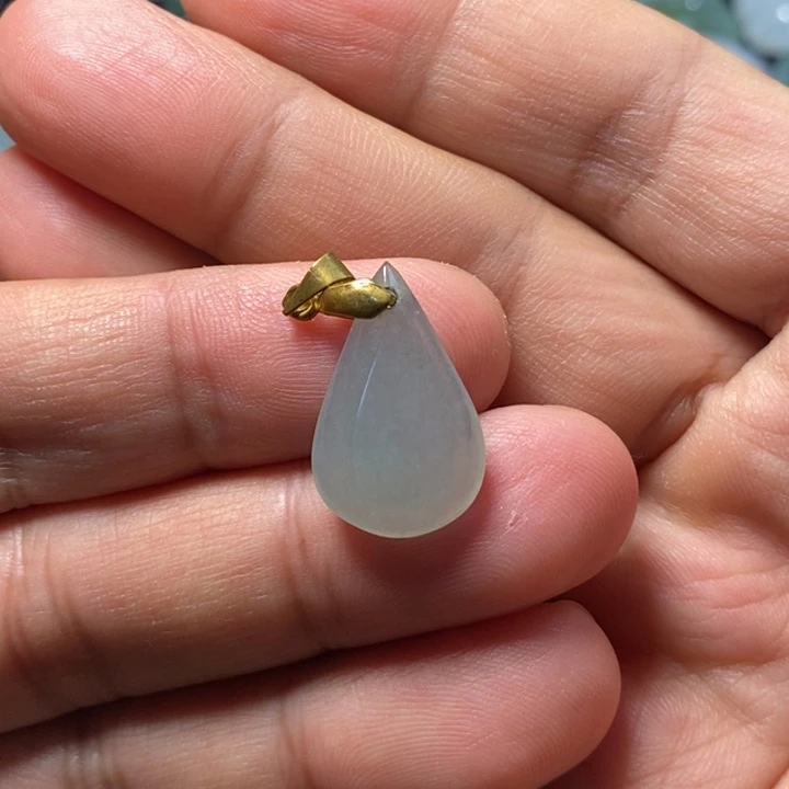翡翠未镶嵌颈饰天然缅甸翡翠A货水滴吊坠