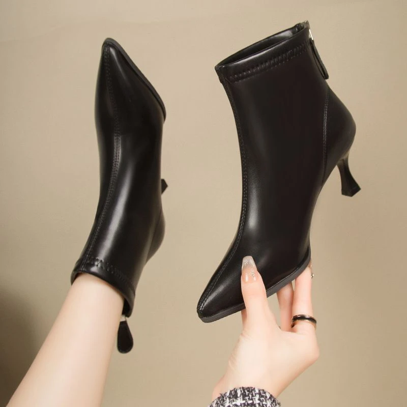 海澜优选【断码】靴女靴子2024秋冬新款短靴气质黑色尖头瘦瘦时装