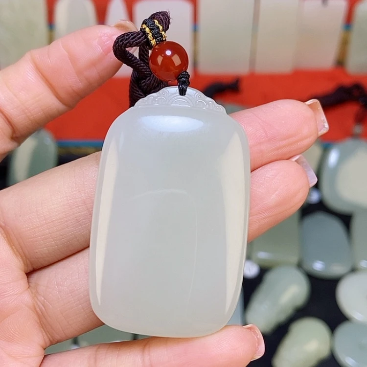 【闪购商品】颈饰未镶嵌和田玉