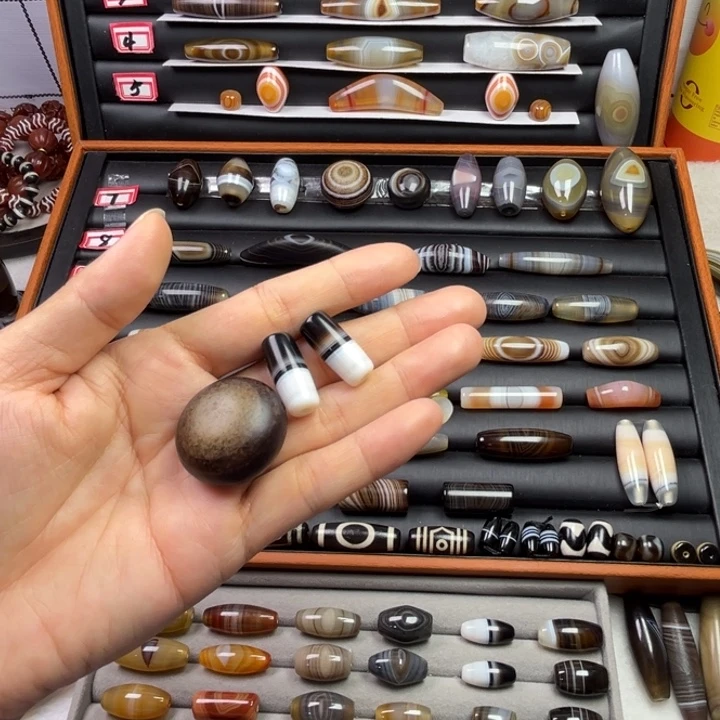 江***墙玛瑙/玉髓未镶嵌颈饰