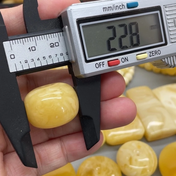 裸石琥珀未镶嵌蜜蜡