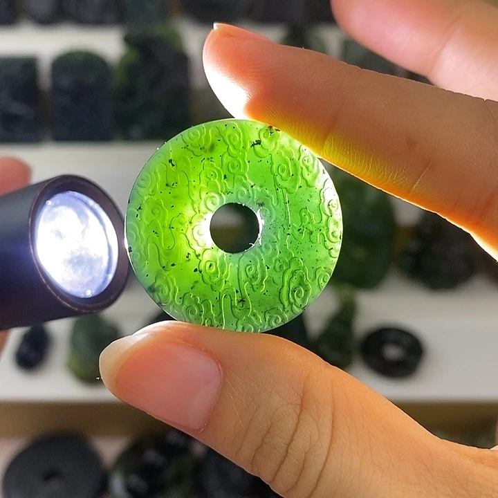 蛇纹石玉未镶嵌祥云平安扣