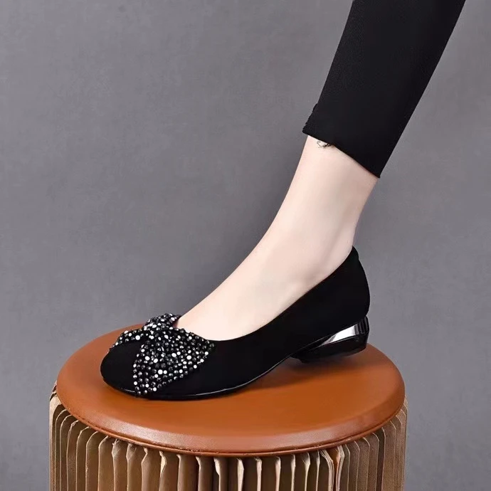 粗跟圆头妈妈鞋胶粘春季软底夏季单鞋低跟百搭休闲时尚平底舒适款