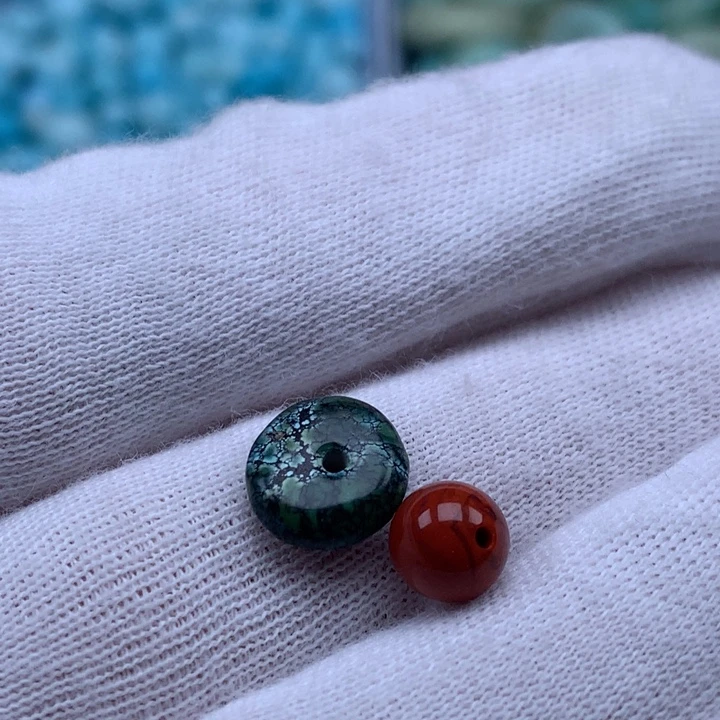 南红玛瑙未镶嵌珠宝奇石