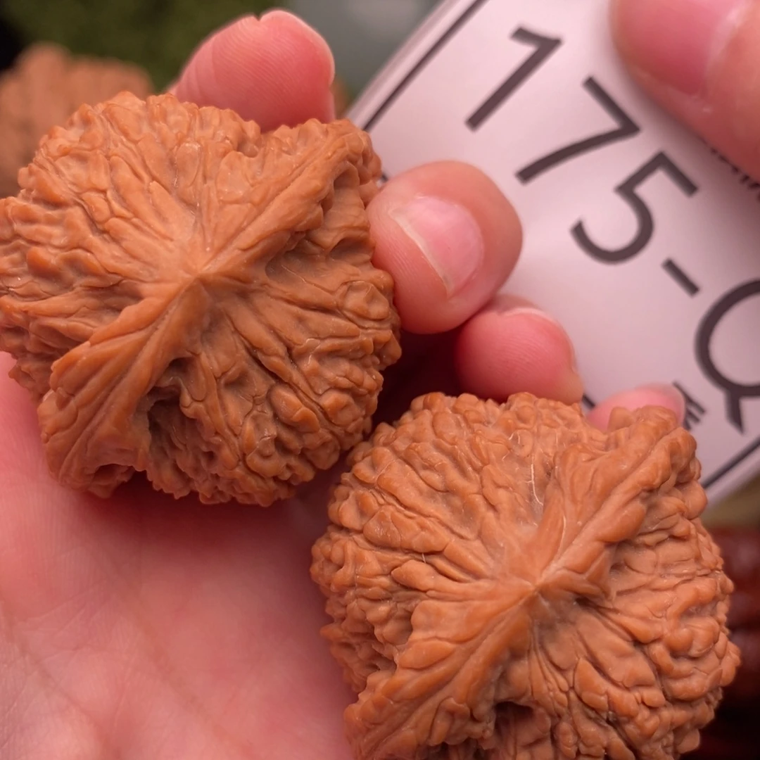 文玩核桃把件南疆42