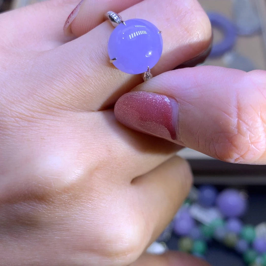 翡翠挂件18K金镶嵌翡翠