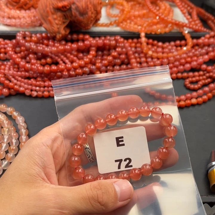 南红玛瑙未镶嵌多样性发货默认微瑕称重8mm