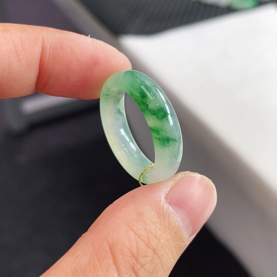 翡翠未镶嵌戒指17号