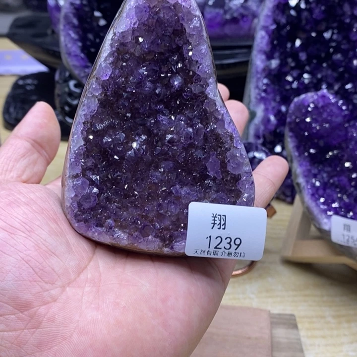 未镶嵌紫晶大型摆件（非配饰）