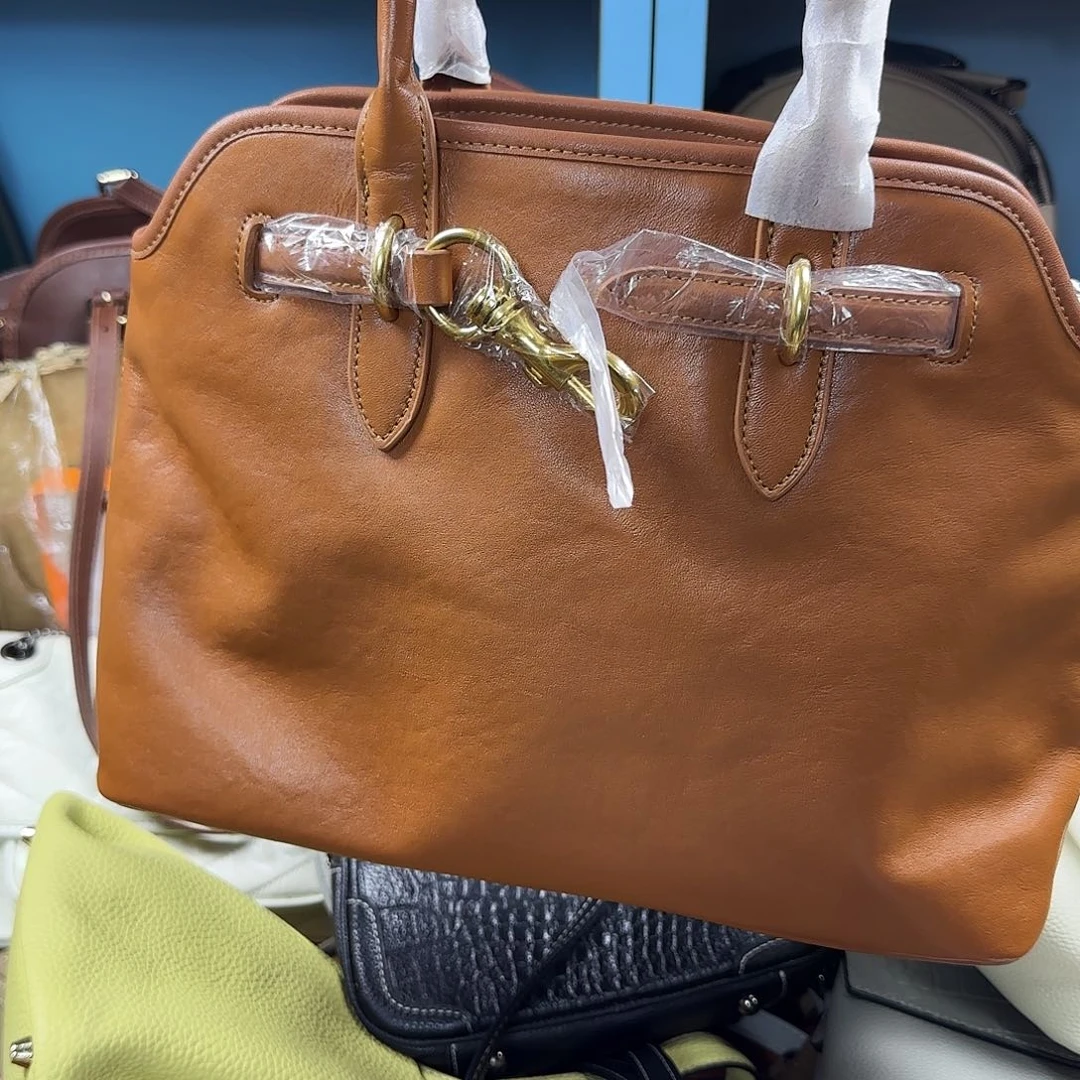 黄牛皮（革）水牛皮（革）头层牛皮山羊皮（革）