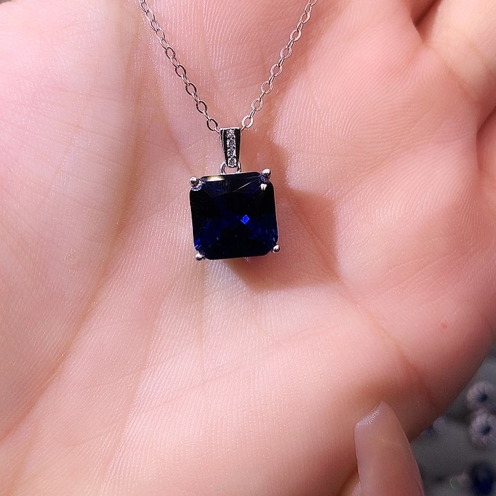 蓝宝石吊坠(赠链)银S925镶嵌