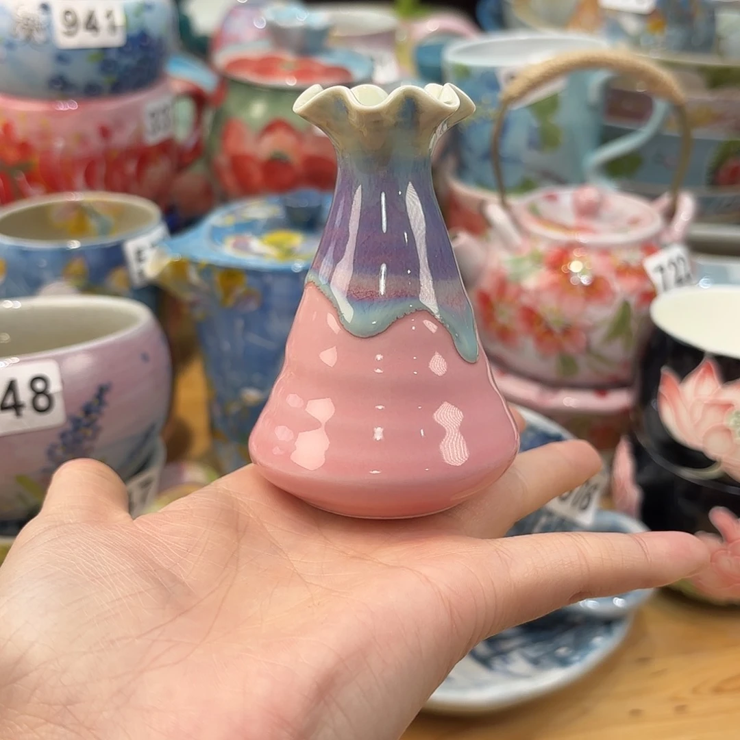 瓷片兔兔彼此的小