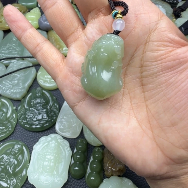 和田玉未镶嵌珠宝奇石