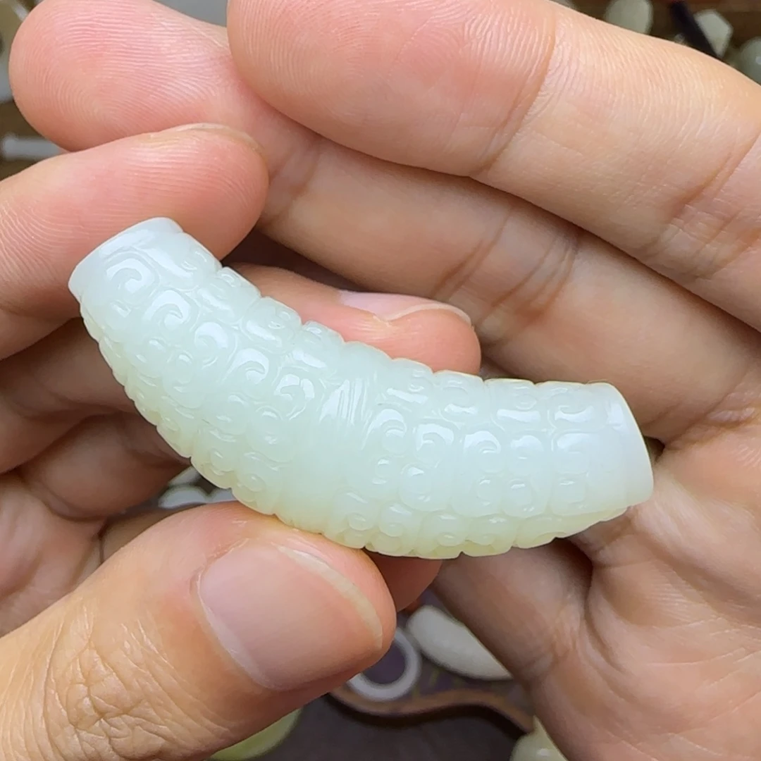 未镶嵌和田玉挂件弯管