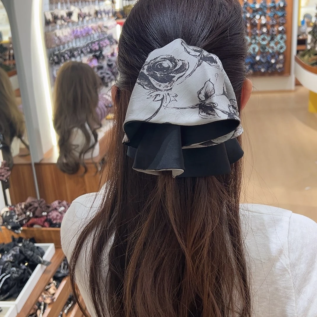 布艺铁合金马尾抓