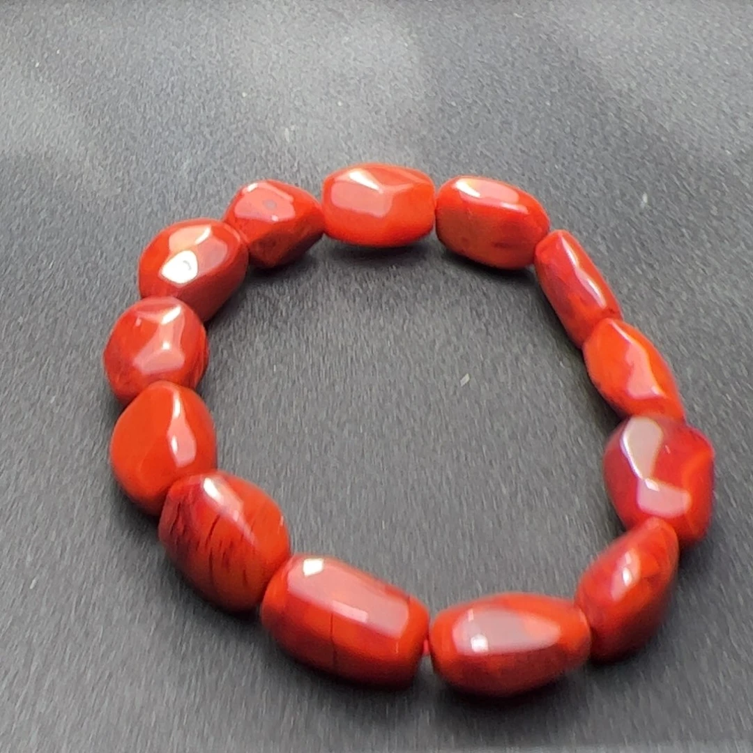 向***园南红玛瑙未镶嵌手串