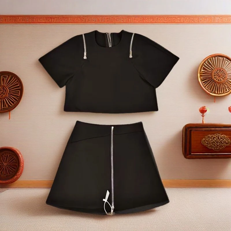 随机赠送衣服套装