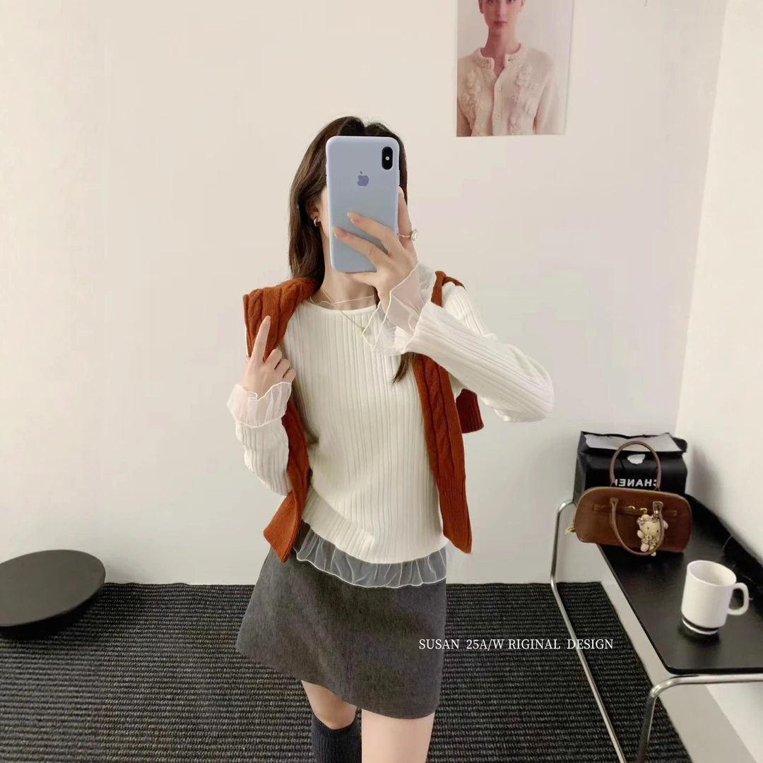 苏珊2025温柔风圆领网纱蕾丝拼接内搭打底名媛气质针织上衣1087S