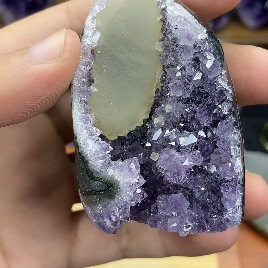 大型摆件（非配饰）紫晶未镶嵌