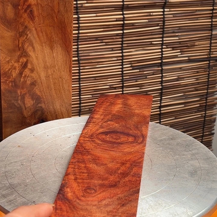 开***天大叶紫檀（黑酸枝木类）