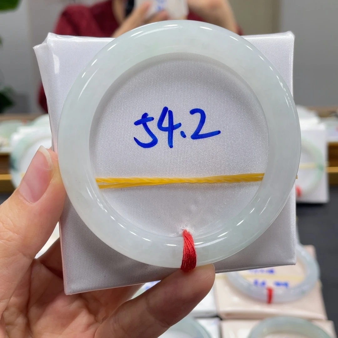 翡翠未镶嵌手镯翡翠