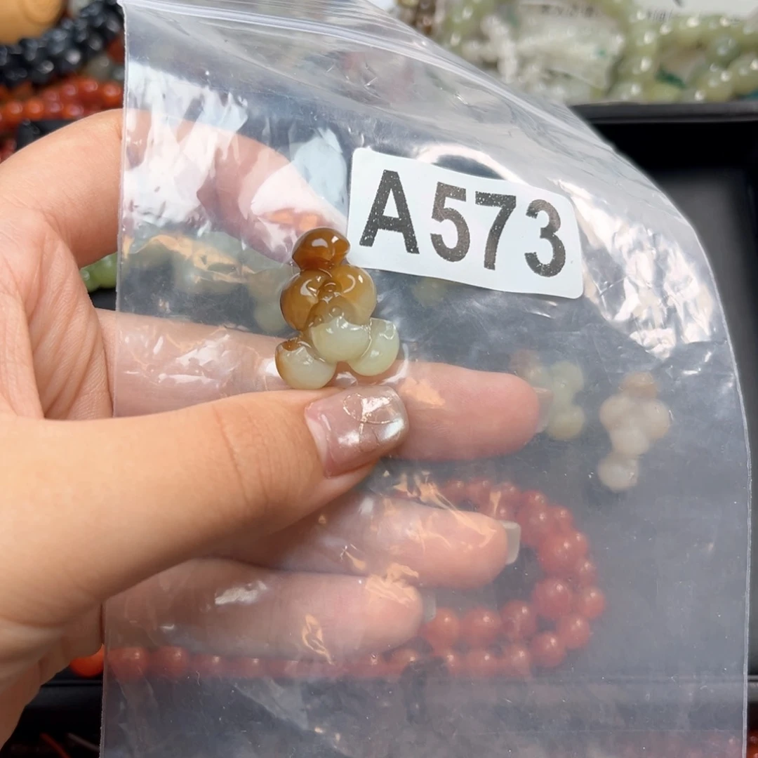 未镶嵌和田玉珠宝奇石迷*