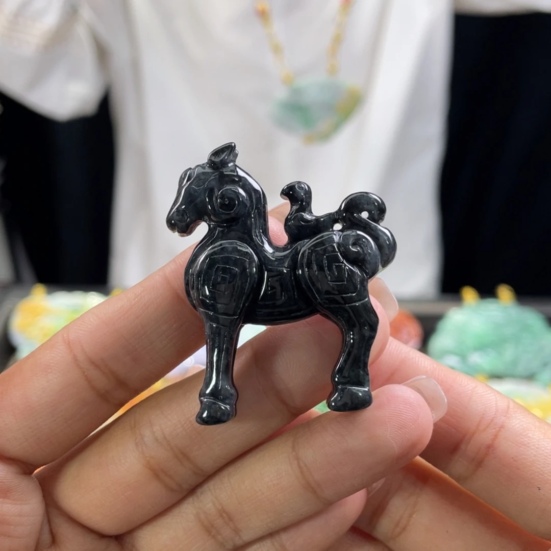 翡翠颈饰未镶嵌代编织