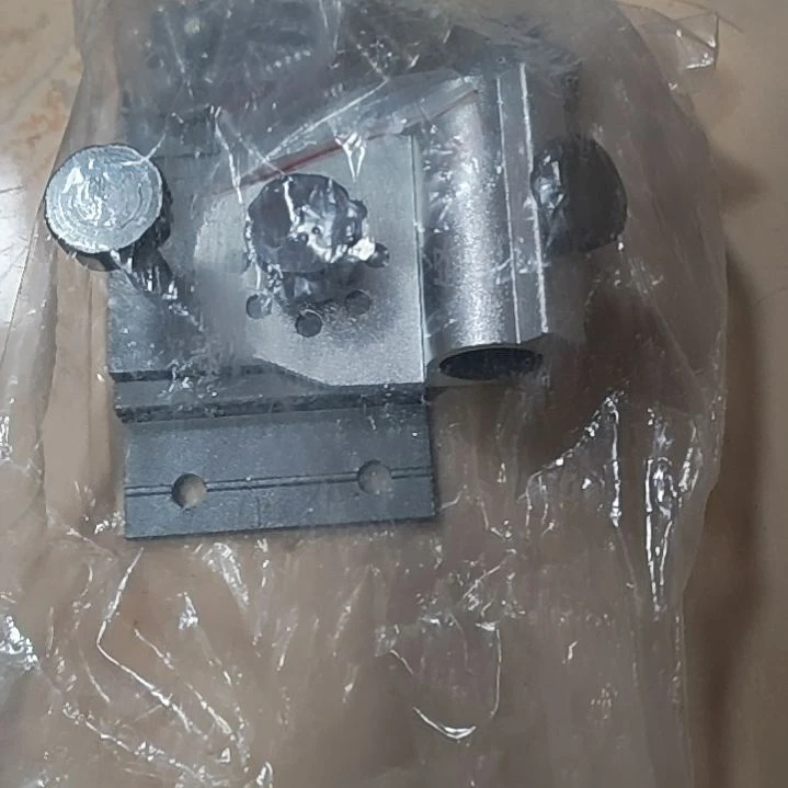 银色配件一个，，，，