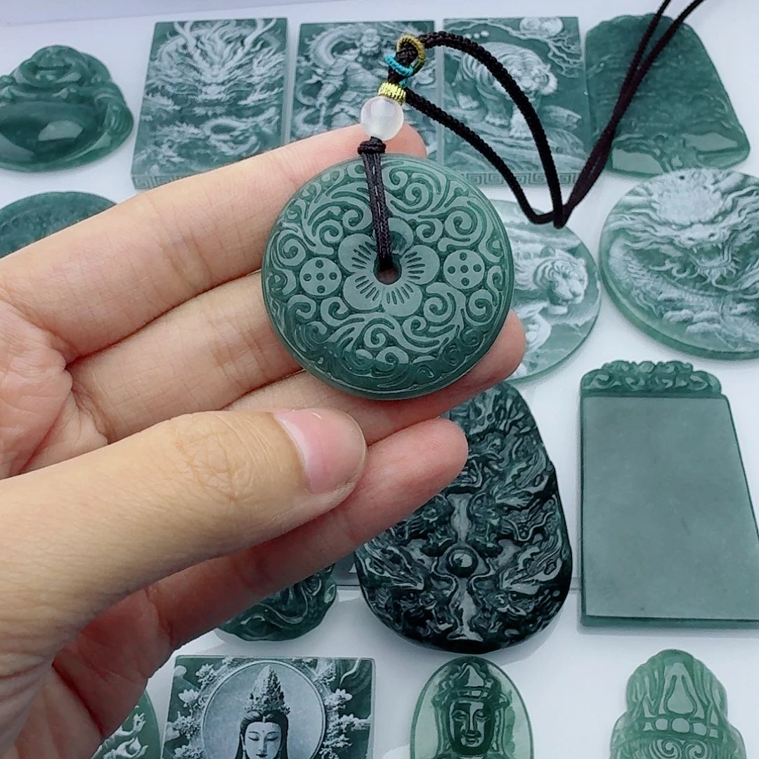 翡翠未镶嵌颈饰多样性发货天然A货翡翠