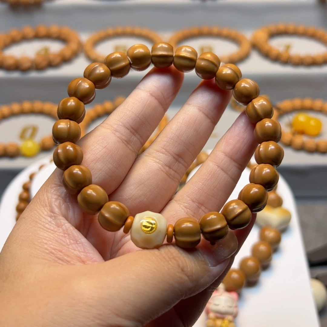 手串猴头核桃10.3三花鲨鱼