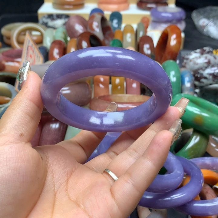 未镶嵌手镯石英质玉?****花