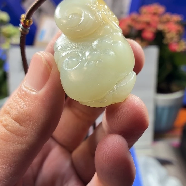 和田玉（糖玉）未镶嵌颈饰