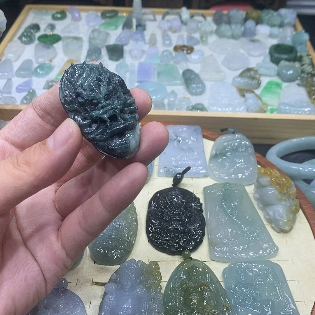 颈饰未镶嵌翡翠蓝水龙
