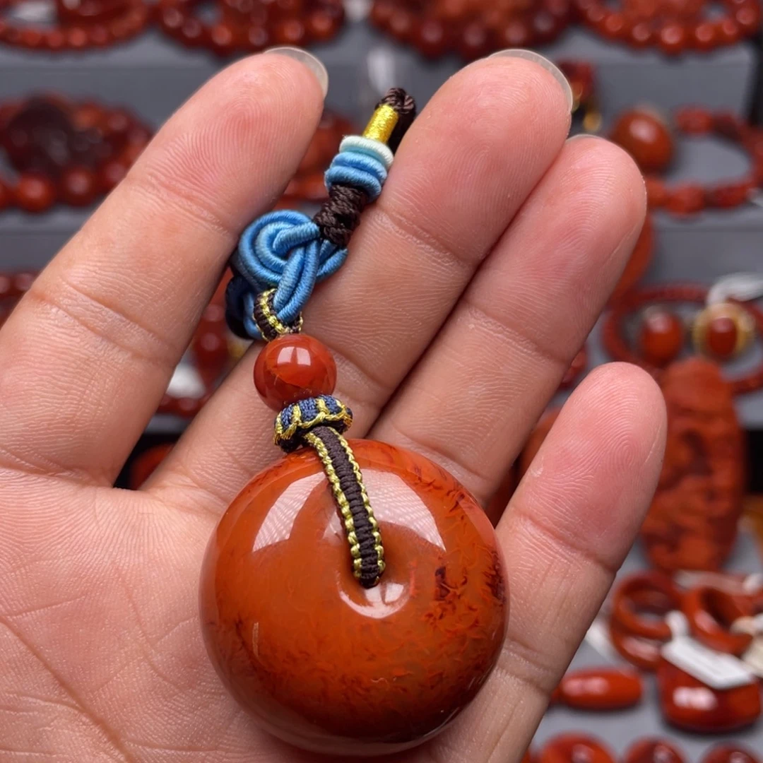 未镶嵌南红玛瑙珠宝奇石吊坠